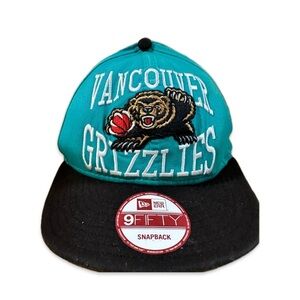 Vintage New Era Vancouver Grizzlies snap back hat